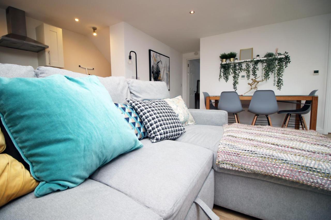 Flat 1 Batheaston By Mia Living Stylish 1 Bedroom Property With Free Parking Exterior photo